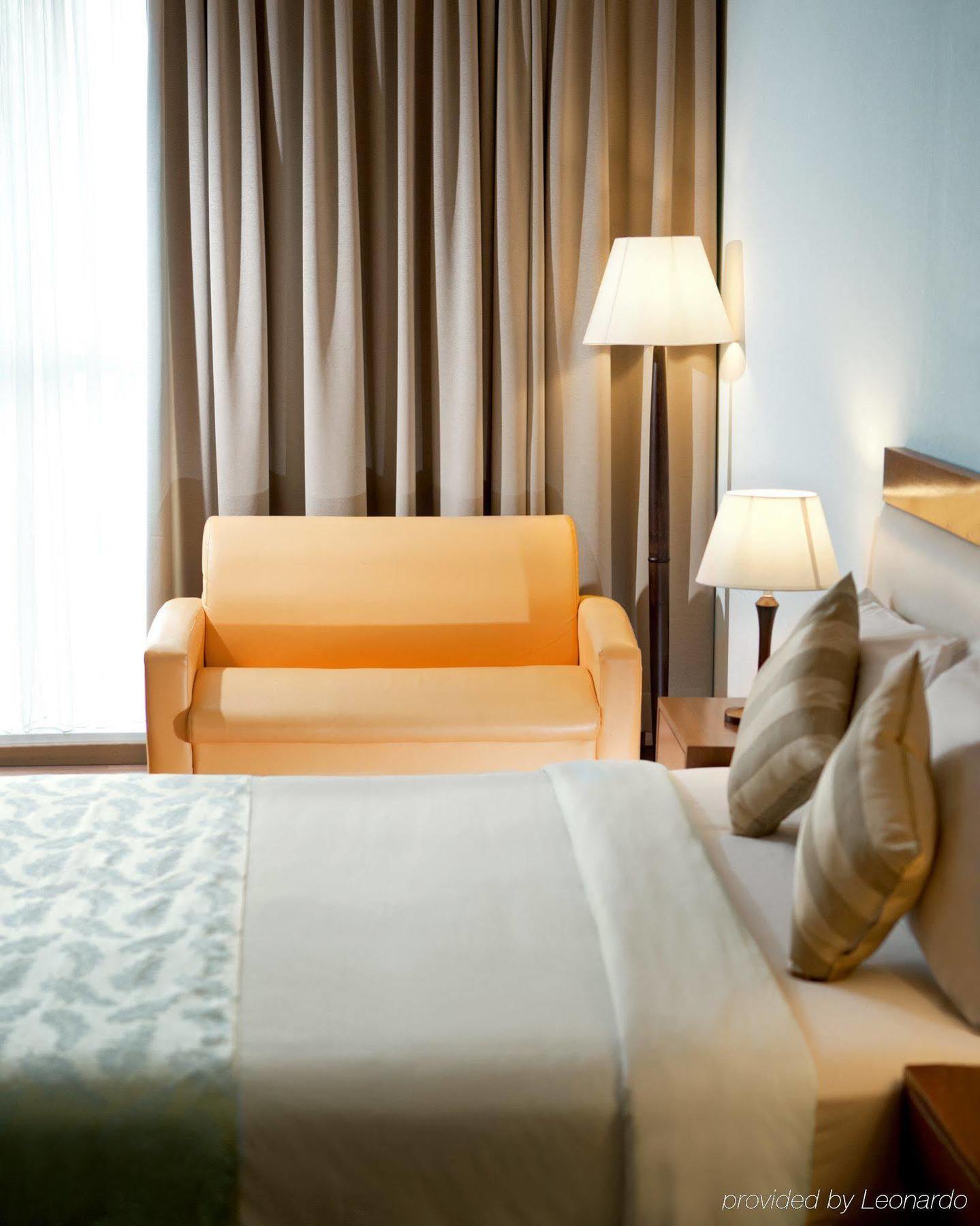 Silka Maytower 3*
